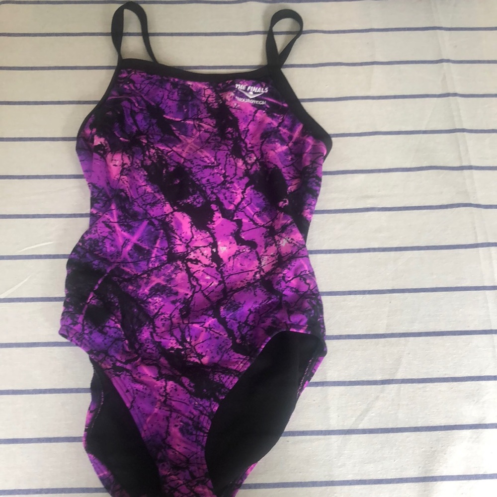 28 Women’s The Finals Endurotech Swimsuit